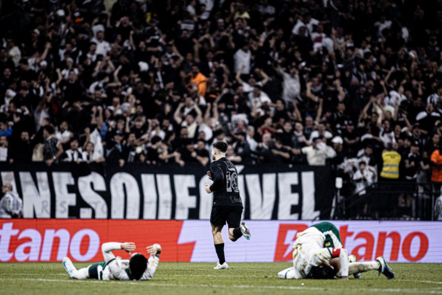 Corinthians vence Palmeiras e respira no Brasileirão