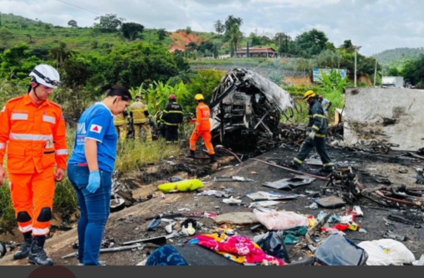 Maior acidente em estradas federais desde 2007 deixa 39 mortos em Minas Gerais