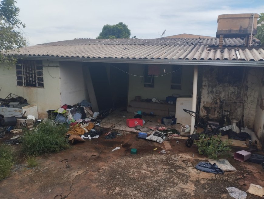 Incêndio em Residência: Corpo de Bombeiros Combate Chamas e Previne Danos Maiores