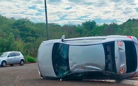 Asfalto Cede e Carro Capota na Ernesto Geisel: O Alerta Constante dos Buracos em Campo Grande