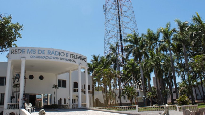 Fogo atinge antena da TV Record; transmissão começa a ser normalizada