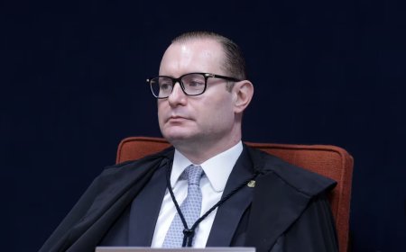 PF mira autoridade com foro no caso de decisões do STJ, diz Zanin