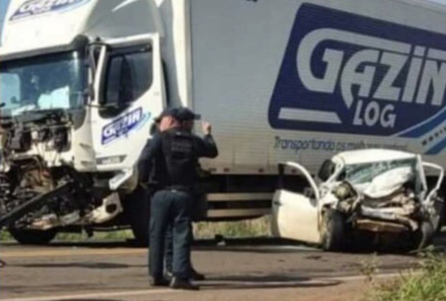 Carro invade pista contrária e ex-vereador morre em colisão frontal na MS-112
