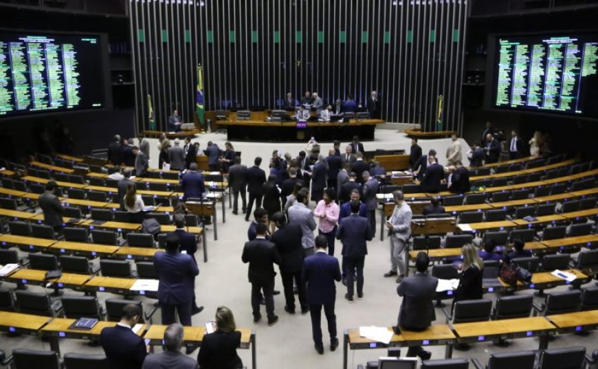Deputados aprovam mudanças nas regras de prisão temporária