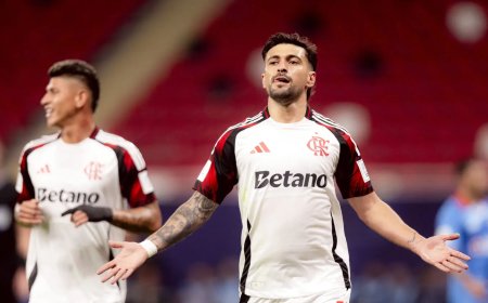 Flamengo avança à semifinal do Intercontinental com show uruguaio