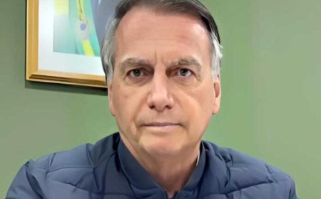 Jair Bolsonaro é internado às pressas em hospital de Brasília