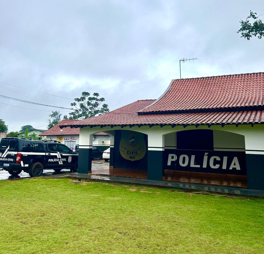 Van escolar é flagrada com 470 kg de maconha em MS