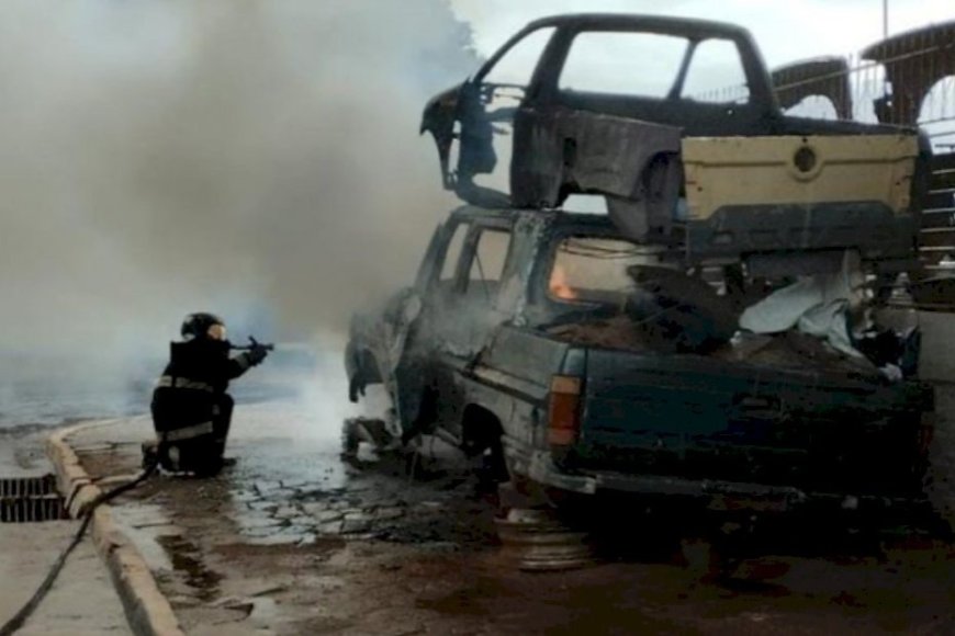 Incêndio Destrói Caminhonete F-1000 Usada como Moradia em Caarapó