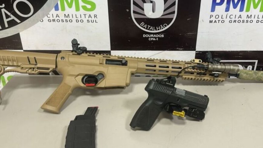 PM encontra pistola e carabina em casa de acusado de ameaçar esposa