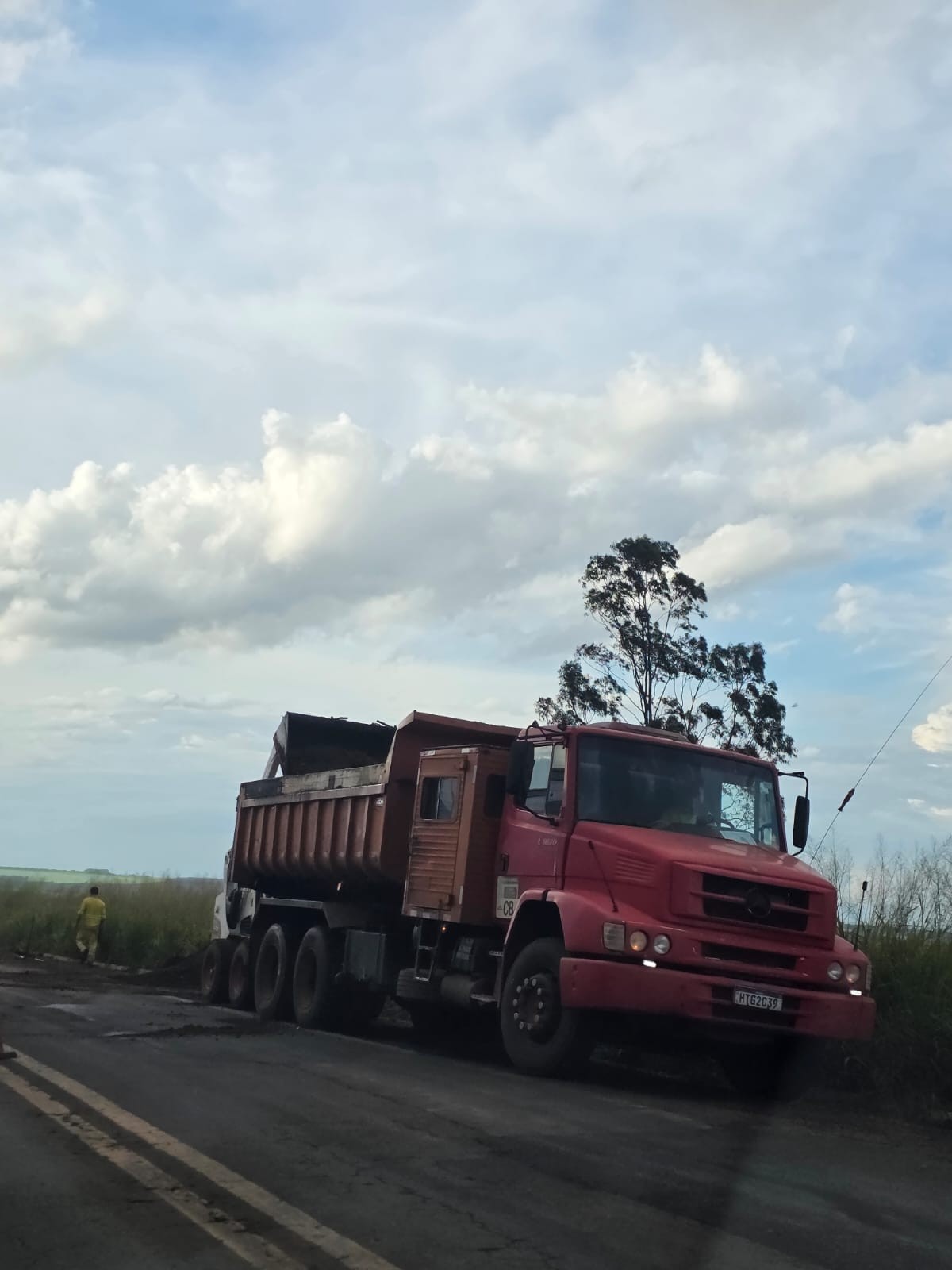Atenção motoristas: MS-134 opera em sistema "pare e siga" na saída para Nova Casa Verde