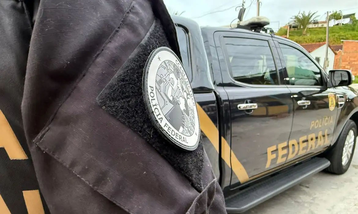 Operação da PF expõe engrenagem financeira do Comando Vermelho