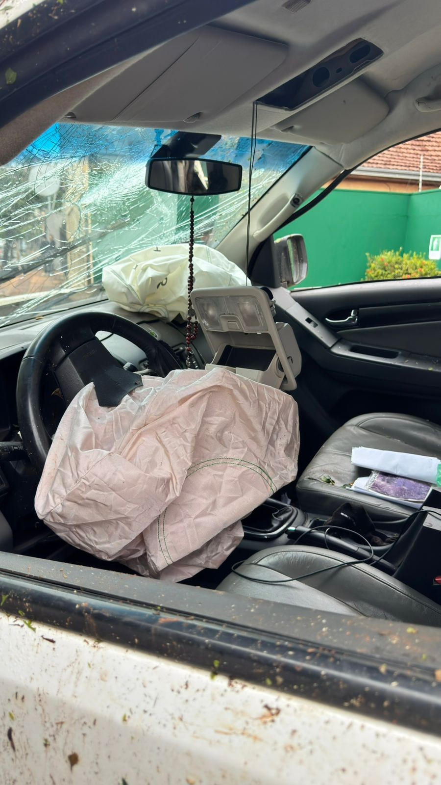 Motociclista morre após ser atingida por caminhonete em alta velocidade