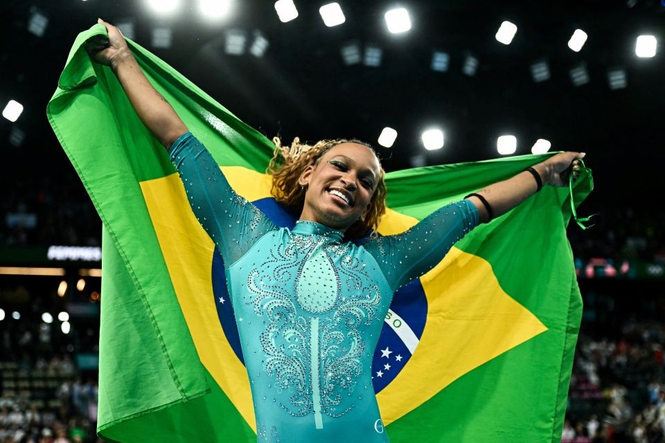Rebeca Andrade brilha e conquista ouro no Pan de Ginástica