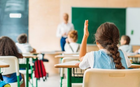 Piso do magistério sobe e alcança R$ 5,1 mil em 2026
