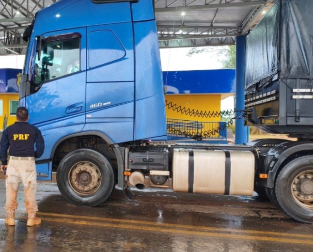 Caminhão levado em assalto em SP é localizado na BR-376 em Nova Andradina