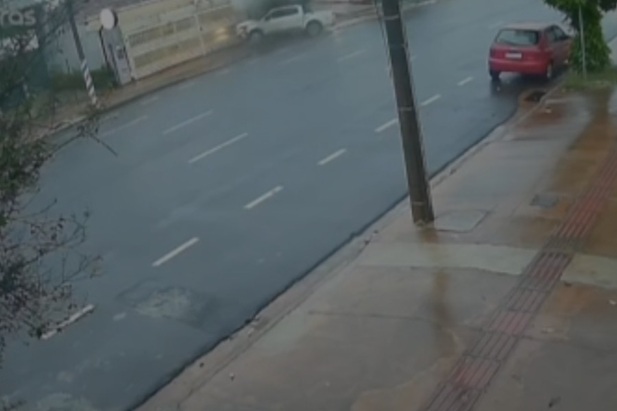 Militar embriagado mata jovem no centro de Campo Grande após sequência de batidas e entra em choque na pista