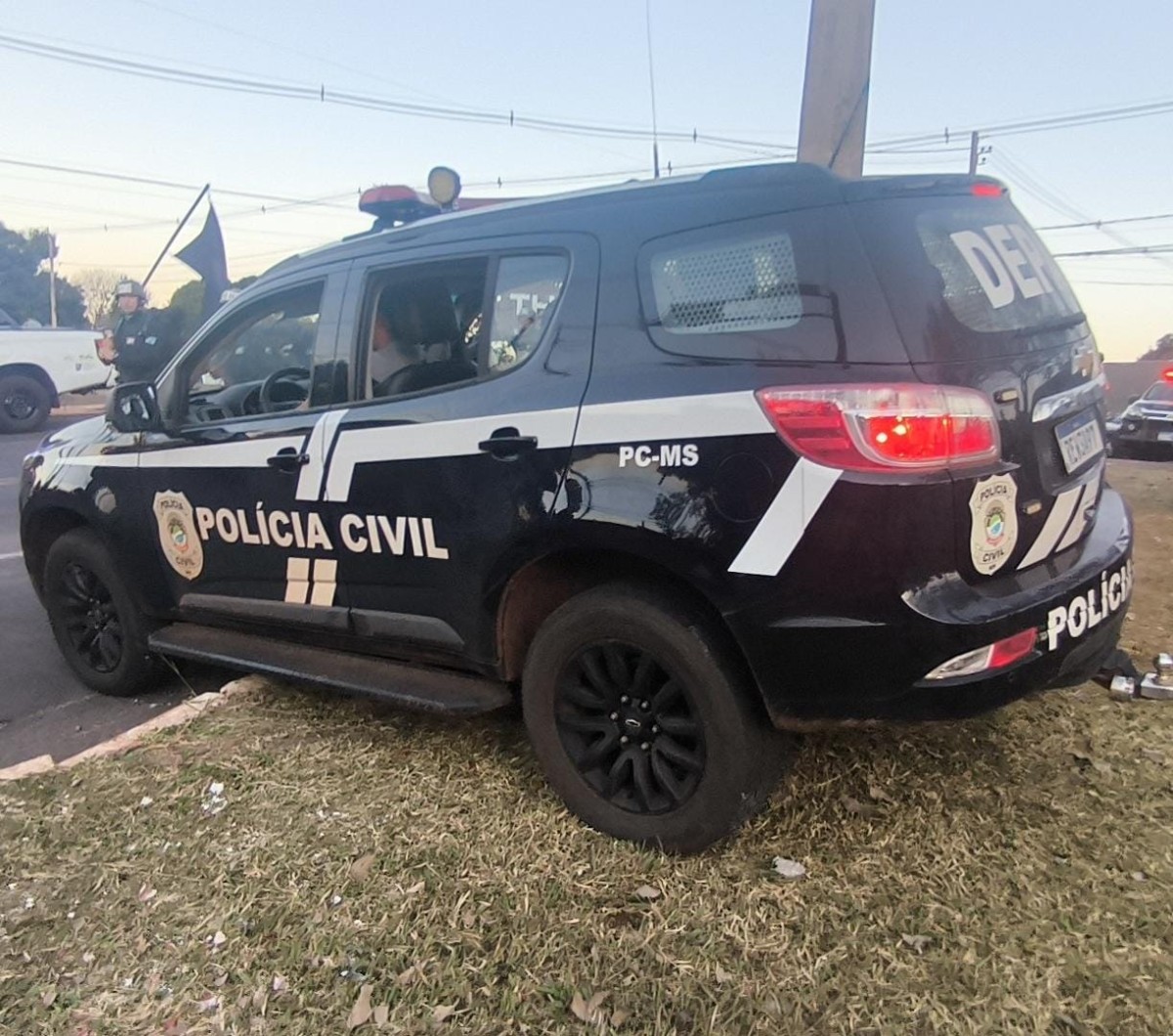 Homem abriga amiga em casa, passa a ser ameaçado de morte e acaba morando no próprio carro em Campo Grande