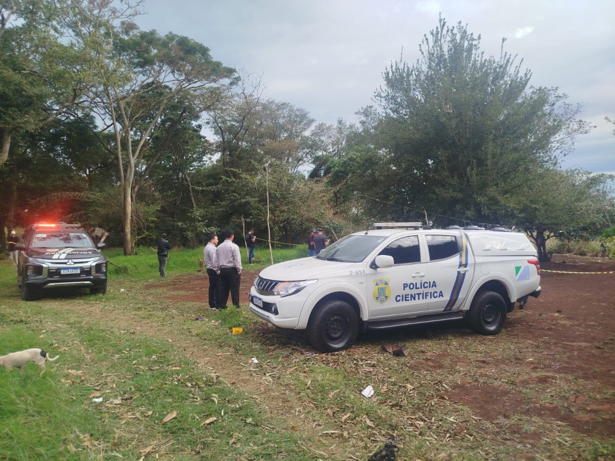 Dois suspeitos, entre eles um adolescente, são detidos por homicídio em aldeia de Antônio João