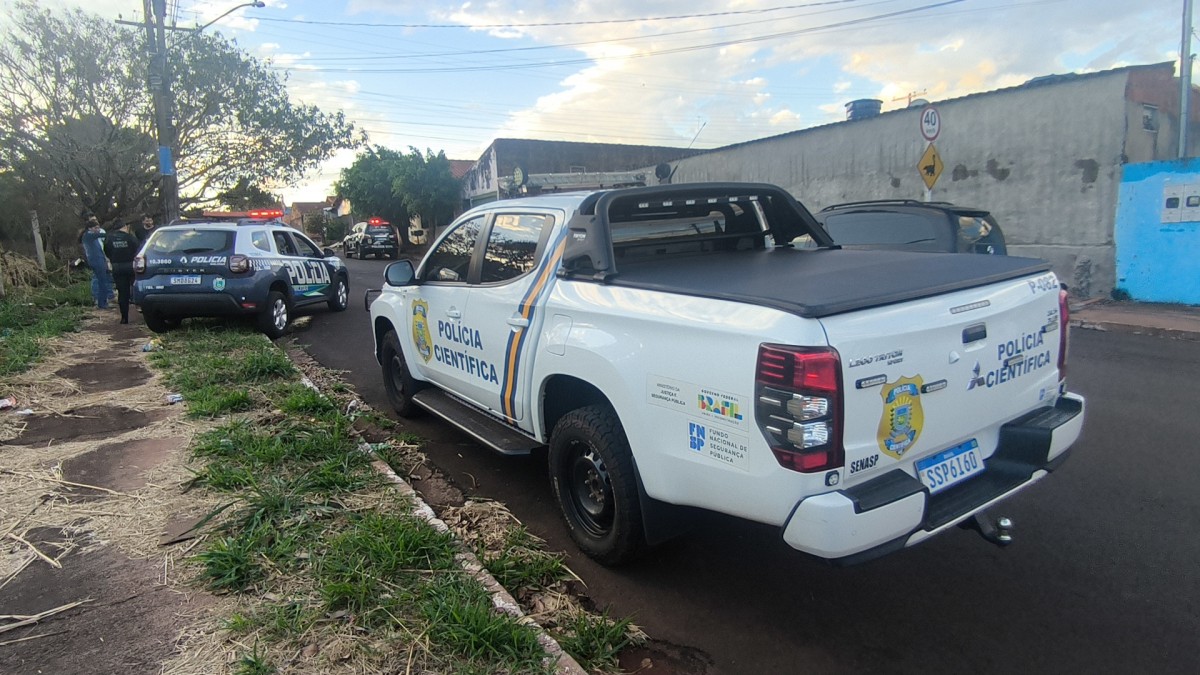 Ossada humana é encontrada em terreno baldio após queimada no Zé Pereira, em Campo Grande