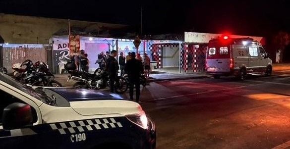 Jovem de 24 anos é executado a tiros na porta de bar no Jardim Maristela, em Três Lagoas