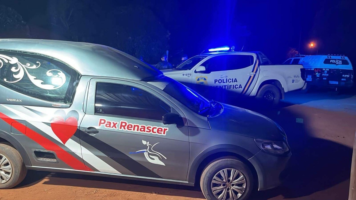 Mulher é morta a tiros e homem é encontrado esfaqueado em Nioaque; companheiro da vítima é suspeito