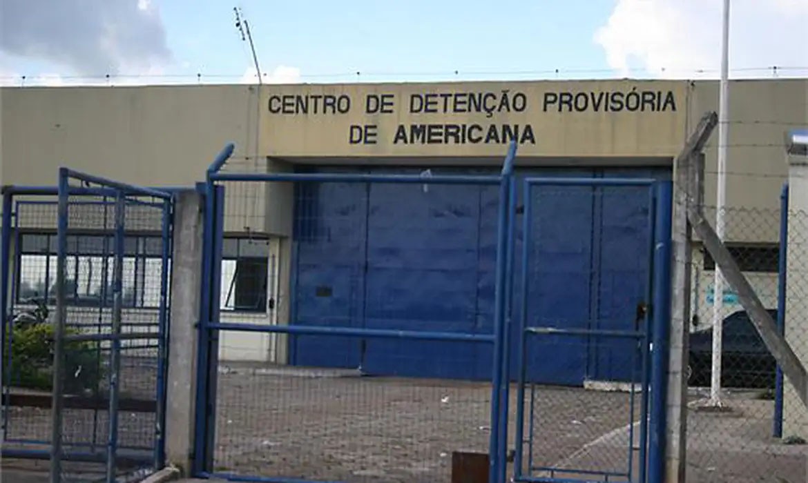 Justiça determina redução de superlotação em presídio de SP