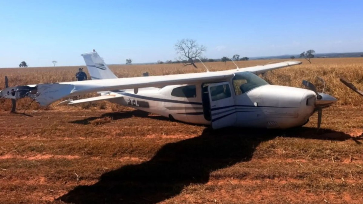 Aeronave vinda da Bolívia é interceptada pela FAB