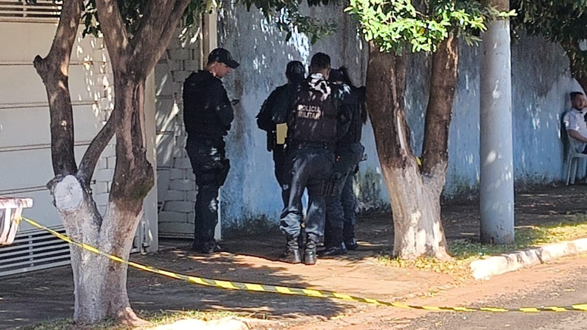 Homem envia áudio para filho e amigo antes de matar esposa e cometer suicídio em Campo Grande