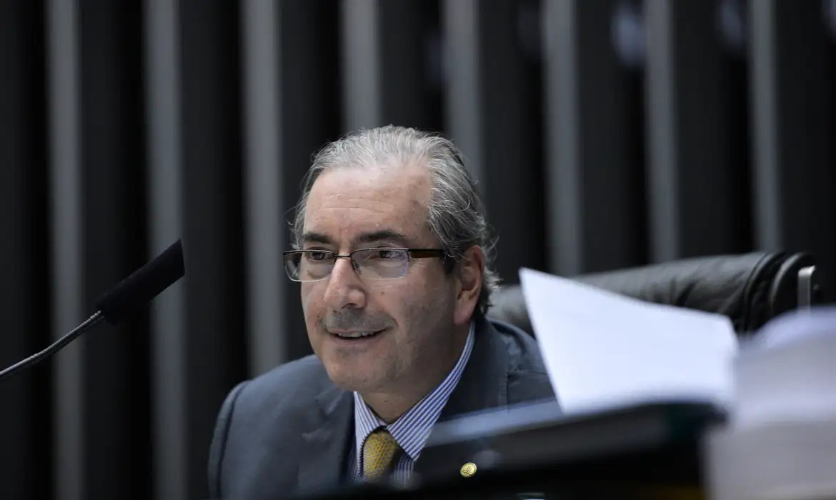 STF bloqueia R$ 6 milhões de Eduardo Cunha por indicação de emendas Parlamentares
