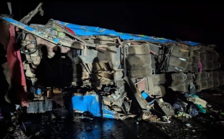 Acidente com ônibus escolar mata ao menos 20 crianças durante retorno de excursão
