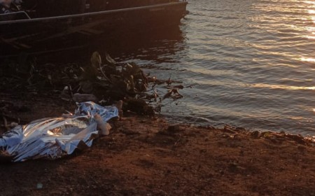 Colombiano morre afogado ao tentar atravessar entre embarcações em Corumbá