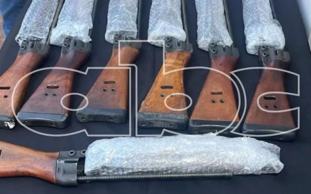 Policial paraguaio é preso com 20 fuzis para o Brasil