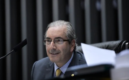 STF bloqueia R$ 6 milhões de Eduardo Cunha por indicação de emendas Parlamentares