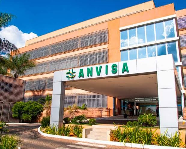 Anvisa barra produtos sem registro e suspende comercialização no país