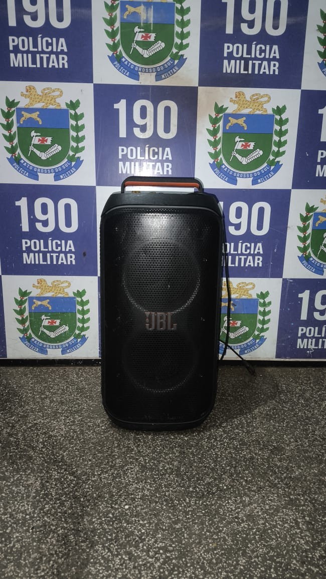 Polícia Militar apreende equipamento de som e conduz comerciante por perturbação do sossego em Ponta Porã