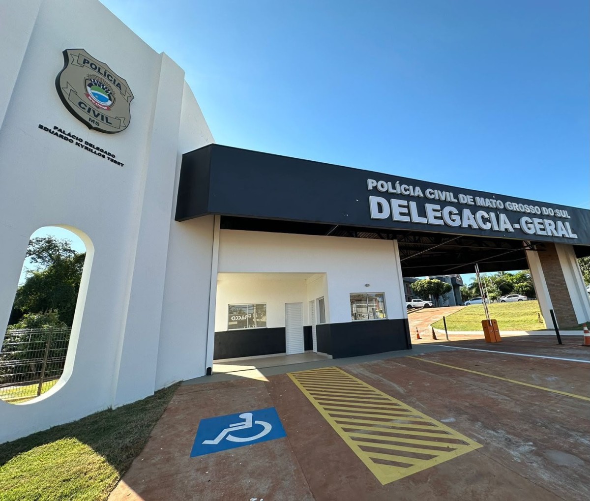 Justiça aciona Interpol e pede 'Alerta Vermelho' para prender suspeitos de liderar furto de Hilux em MS