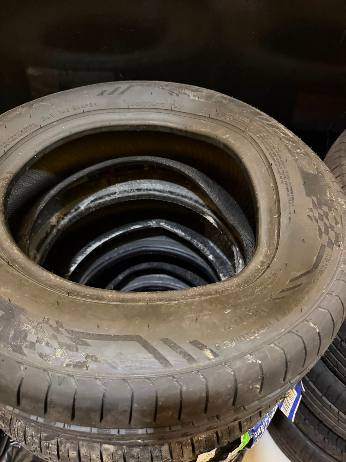Operação Tyre Tread: PF combate contrabando de cigarros e apreende "bolas" de pneus em Campo Grande