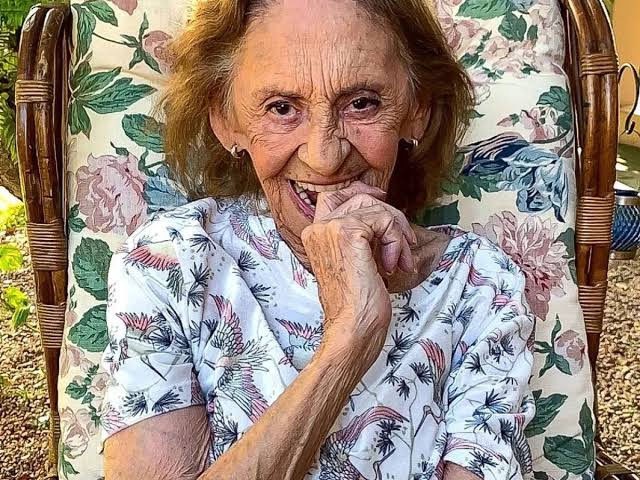 Aos 98 anos, morre Laura Cardoso, estrela histórica da televisão