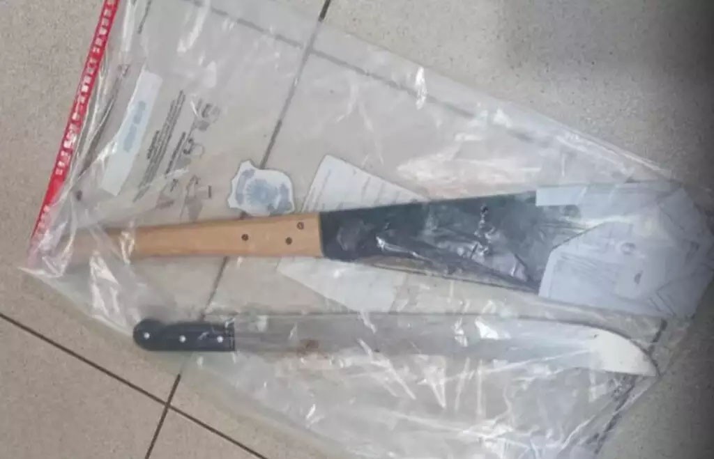 Homem armado de facões avança contra policiais e é neutralizado em Três Lagoas