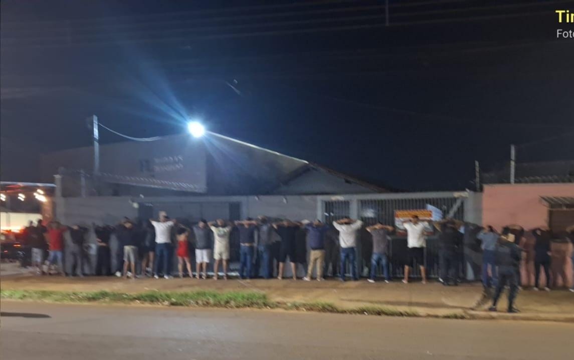 Operação Saturação fiscaliza estabelecimentos comerciais e aplica R$ 12,6 mil em multas no Jardim Centenário