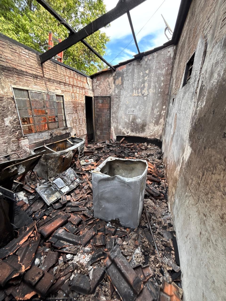 Incêndio em residência deixa homem de 51 anos morto em Três Lagoas