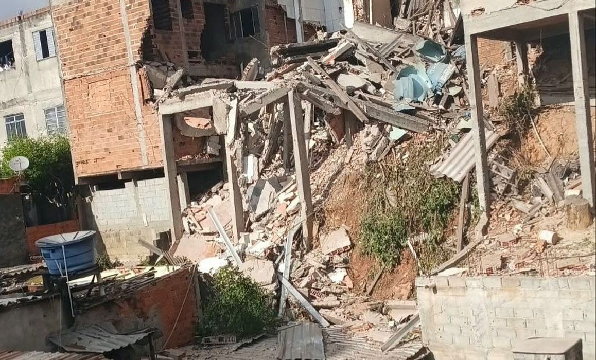 Acidente com botijão deixa famílias fora de casa em SP