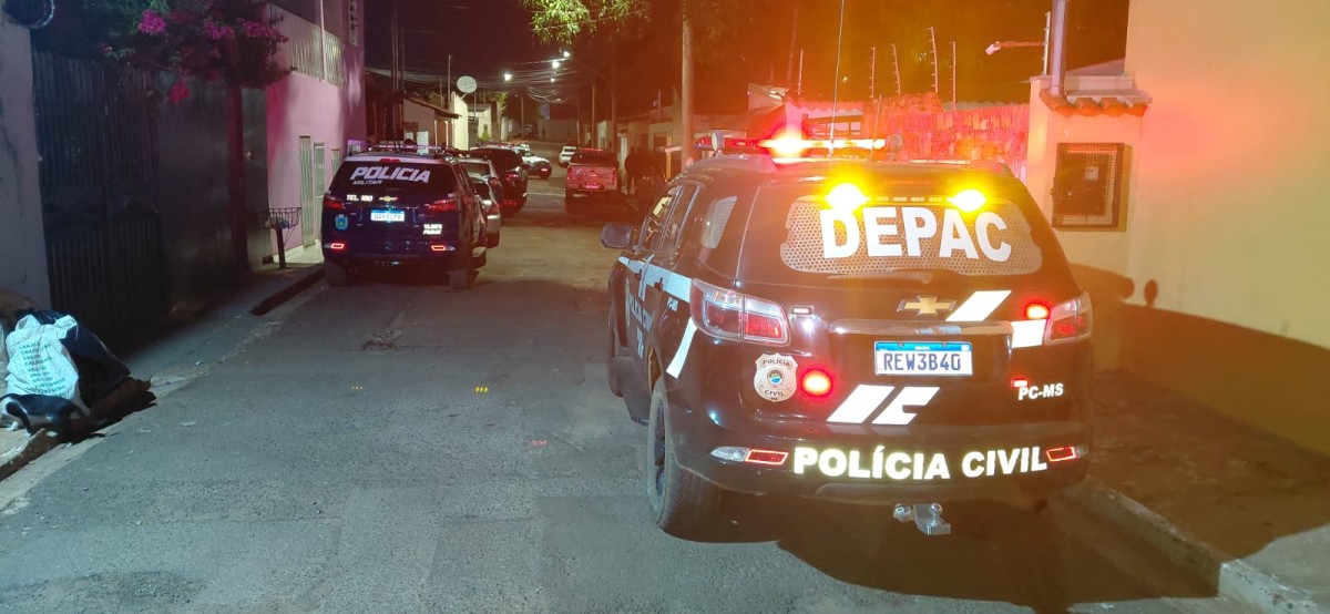 Homem morre após atacar policiais com faca durante ocorrência de violência doméstica na Capital