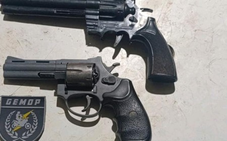 Guarda Civil Metropolitana apreende arma e simulacro após dupla tentar fugir de abordagem no Santa Emília