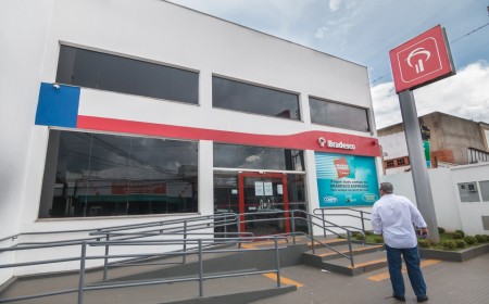 Bradesco fecha centenas de agências e corta 2,4 mil postos em 2026