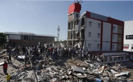 Terremoto de magnitude 7,4 deixa ao menos 111 mortos na Colômbia