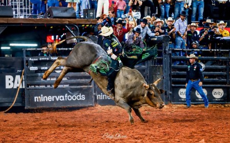 Campeão mundial assume liderança em Barretos