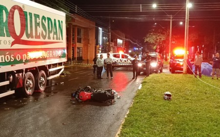 Jovem de 19 anos morre ao bater motocicleta na traseira de caminhão em Dourados