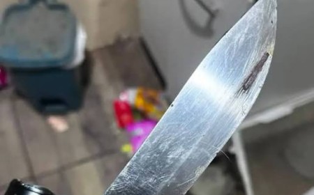 Mulher é presa após ameaçar jovem de morte e enviar foto de faca