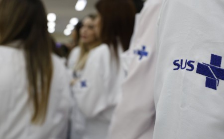 Saúde estende atuação de 676 médicos especialistas no SUS